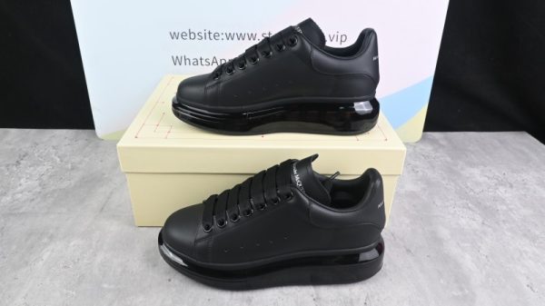 Alexander McQueen Oversized Black Shiny Sole(SP batch)604232WHX981000