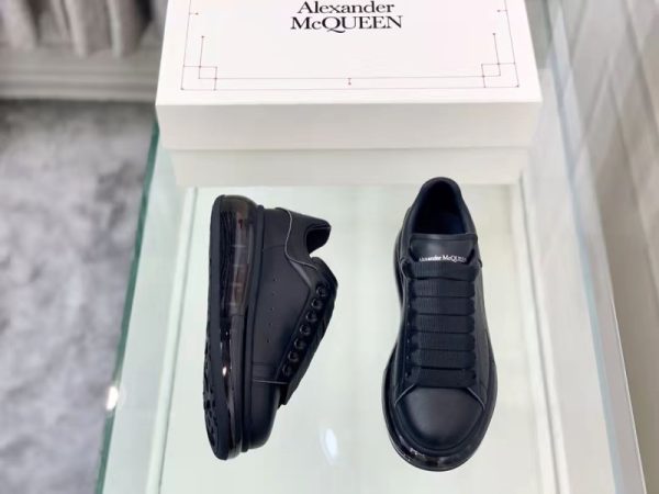 Alexander McQueen Oversized Black Shiny Sole(SP batch)604232WHX981000 - Image 4