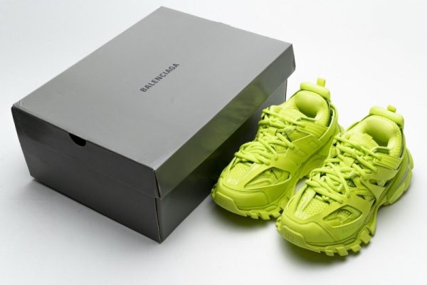 Ba***ci*ga Tess S.Fluorescent Yellow 542436 W1GB7 2014 SP version - Image 3