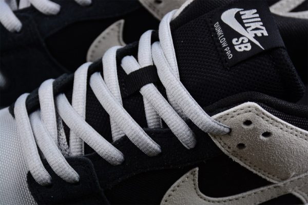 Nike SB Zoom Dunk Low Pro Black Wolf Grey White 854866-001 - Image 2