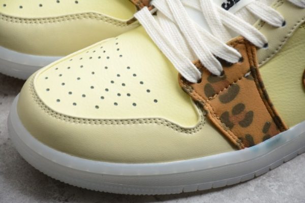 Jordan 1 Low SNKRS Day (W) DN6998-700 - Image 5