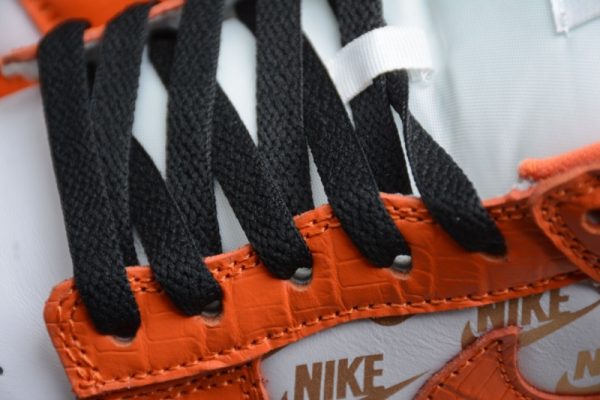 Supreme x Nike SB Dunk Low Orange White Metallic Gold DH3228-181 - Image 2