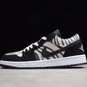 Jordan 1 Low Zebra (GS) 553560-057