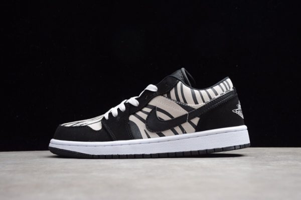 Jordan 1 Low Zebra (GS) 553560-057