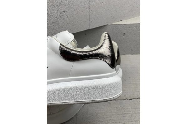 Alexander McQueen sole sneakers Metallic stone(SP Batch) - Image 4