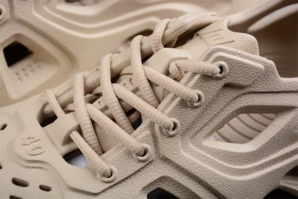 Ba***ci*ga HD Lace Up Beige 702421W3CES9300 - Image 2