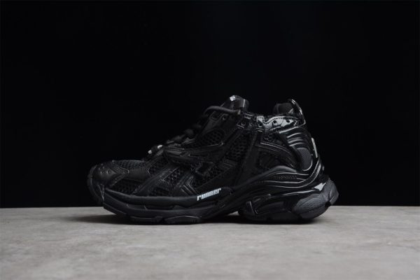 Ba***ci*ga Runner Black 656065-W3RA1-1000 1:1(SP batch)