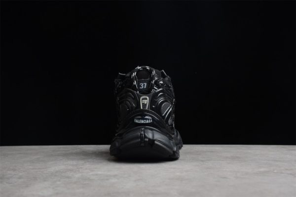 Ba***ci*ga Runner Black 656065-W3RA1-1000 1:1(SP batch) - Image 2
