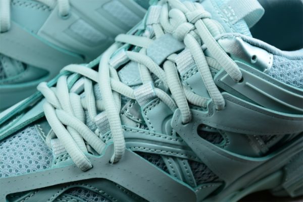 Ba***ci*ga Track Metallic Light Blue(SP batch)542023W2FS84200 - Image 2