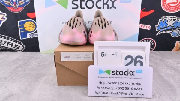 (Free Shipping) adidas Yeezy Foam RNNR MX Sand Grey GY3969 - Image 2
