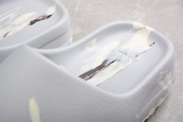 (Free Shipping)adidas Yeezy Slide Enflame Oil Painting White Grey GZ5553 - Image 2