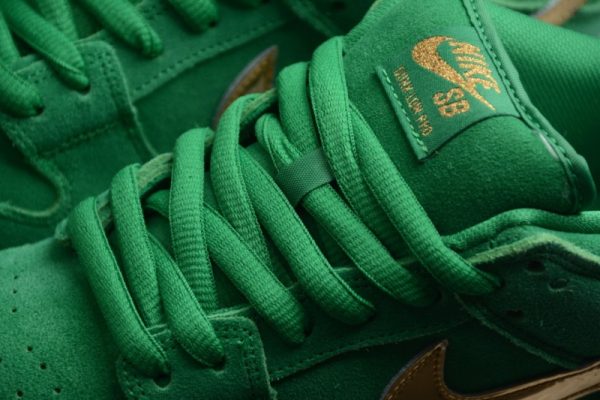 Nike SB Dunk Low Pro St. Patrick's Day (2022) BQ6817-303 - Image 3