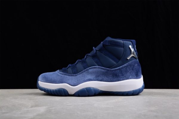 Jordan 11 Retro Midnight Navy (W)(SP Batch) AR0715-441