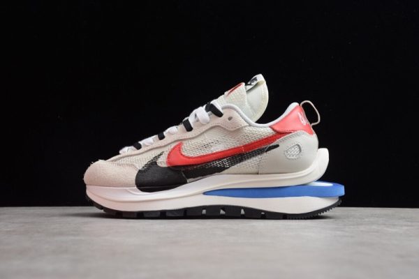 Nike Vaporwaffle sacai Sport Fuchsia Game Royal CV1363-100 - Image 2