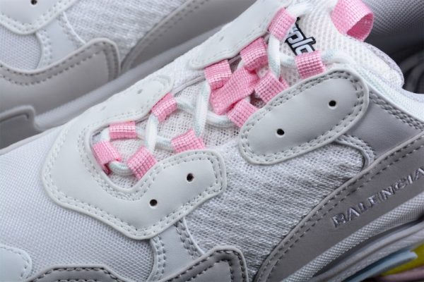 Ba***ci*ga Triple S W2FW47541(SP batch) - Image 2