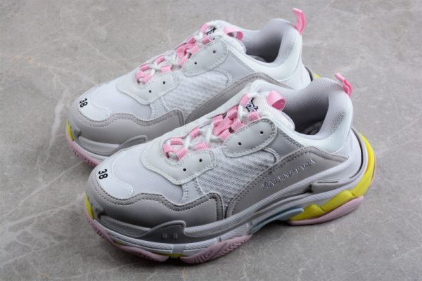 Ba***ci*ga Triple S W2FW47541(SP batch) - Image 4