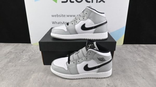Jordan 1 Mid Light Smoke Grey  554724-092