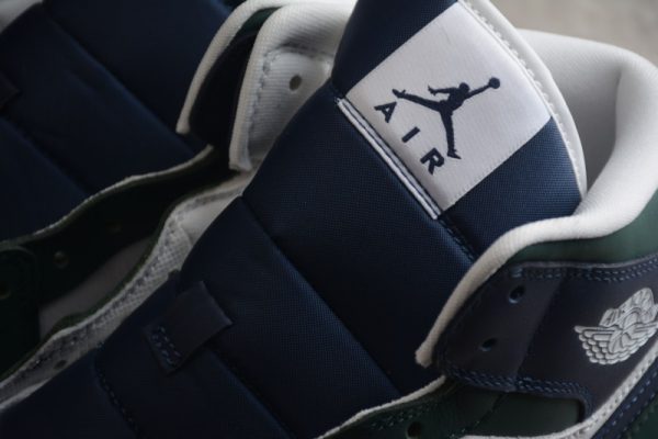 Jordan 1 Mid SE Seahawks(SP batch)DZ5326-300 - Image 2