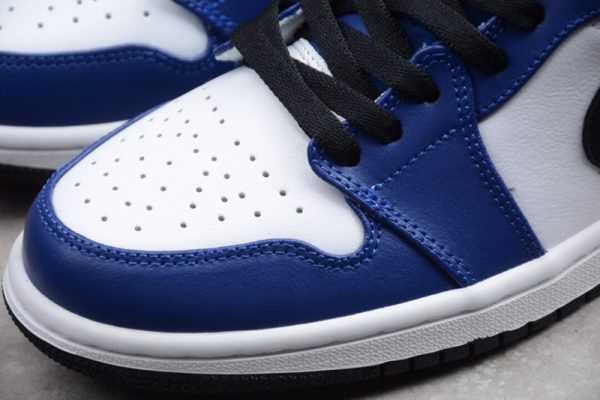 Jordan 1 Low Royal Yellow  553558-123 - Image 3