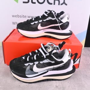 Nike Vaporwaffle sacai Black White CV1363-001