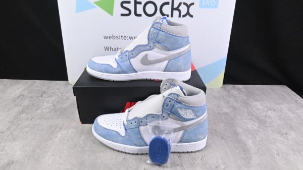 Jordan 1 Retro High OG Hyper Royal(SP Batch) 555088-402