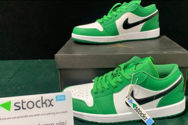 Jordan 1 Low Pine Green  553558-301
