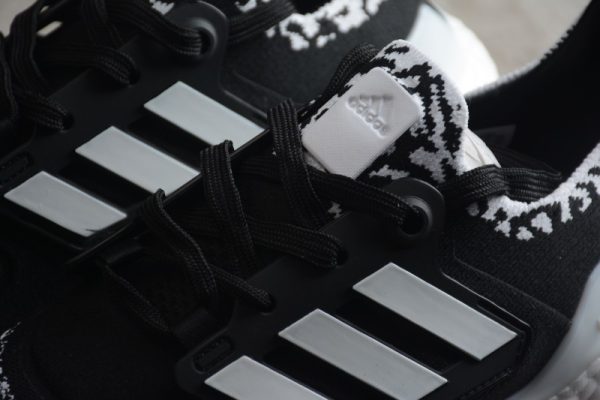 adidas Ultra Boost 22 Consortium GX8019 - Image 2