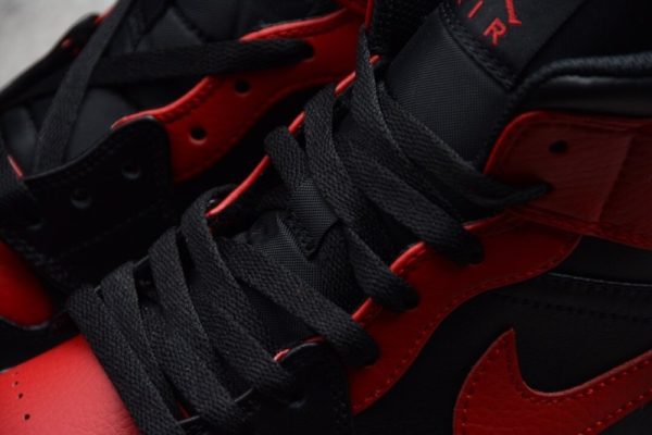 Jordan 1 Mid Banned (2020) 554724-074 - Image 3