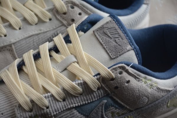 Nike Dunk Low On the Bright Side Photon Dust (W)(SP batch)DQ5076-001 - Image 3