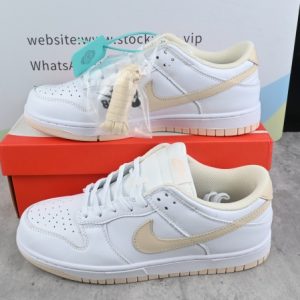 Nike Dunk Low Pearl White (W) DD1503-110