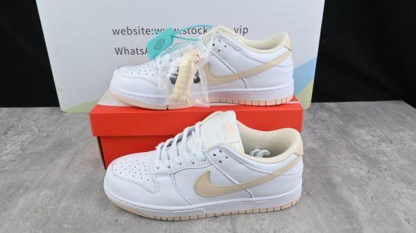 Nike Dunk Low Pearl White (W) DD1503-110