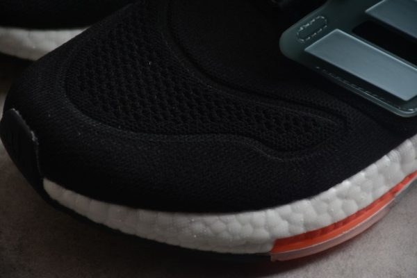 adidas Ultra Boost 22 Core Black Magic Grey GX3060 - Image 3