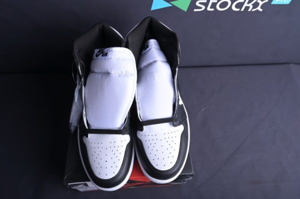 Jordan 1 Retro Black White (2014)(SP Batch) 555088-010 - Image 4