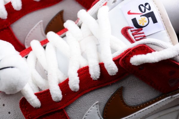 Nike Dunk Low SE Merry Christmas (SP batch) DO9457-112 - Image 2
